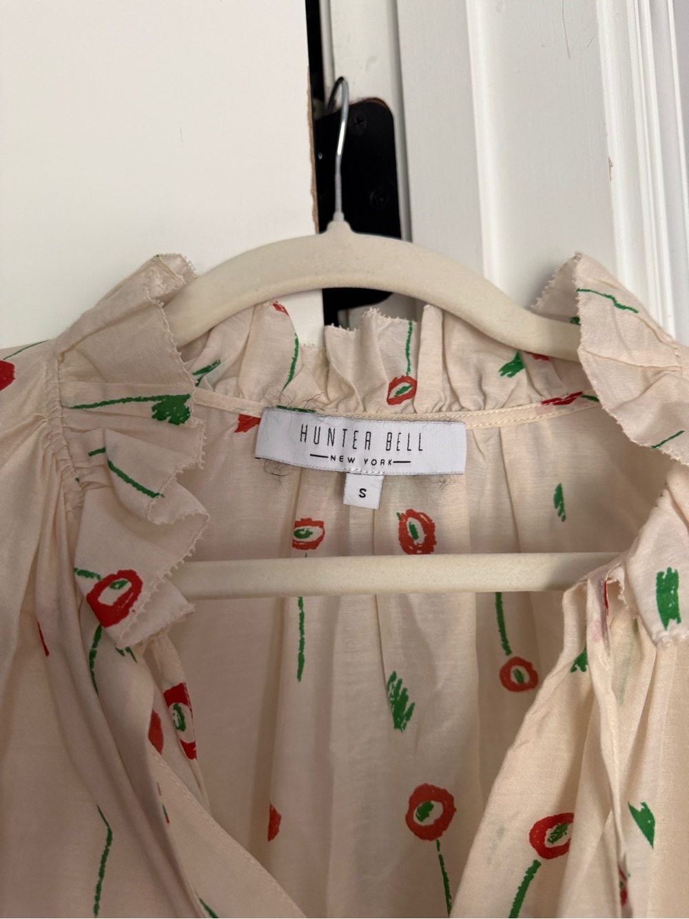 Hunter Bell Merritt Dress Floral Short Flutter sleeve tiered - Picture 4 of 6